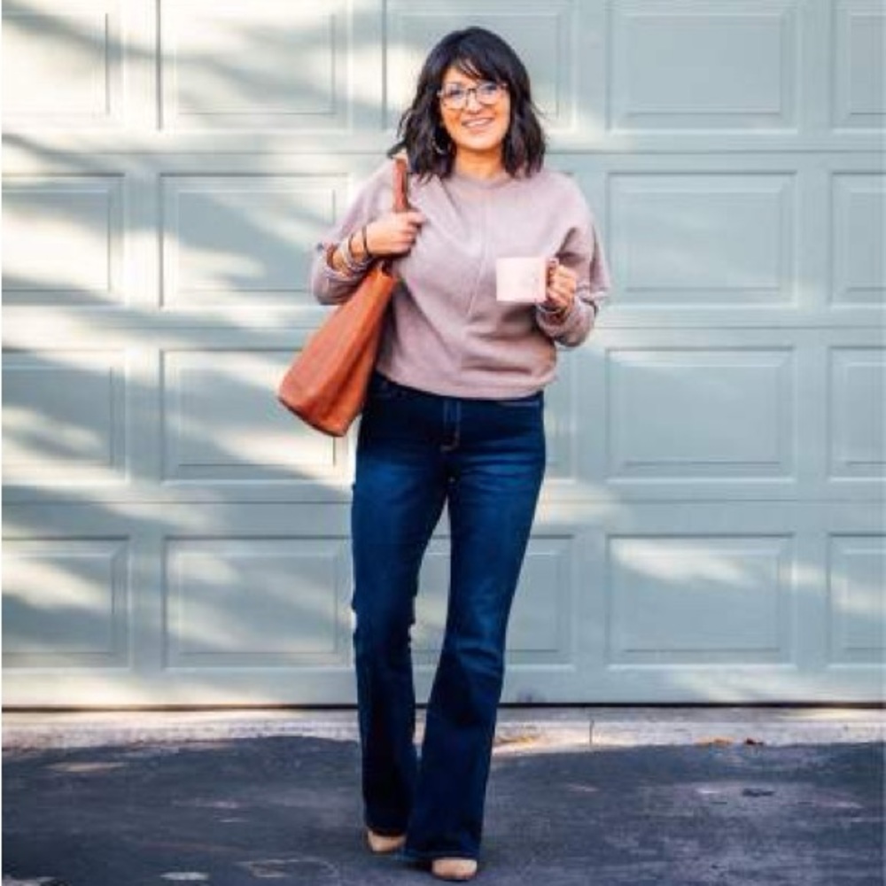 DENIZEN from Levi's Women's Mid-Rise Bootcut Jeans - Picture 5 of 7